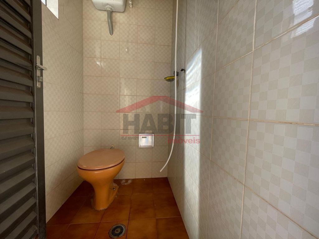 Banheiro Edícula da casa no Jardim Casagrande